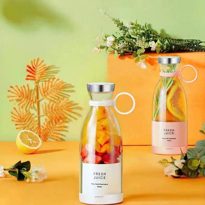 Rechargeable 6-Blade Portable Juice Blender - Perfect for Fresh Fruits & Drinks on the Go!