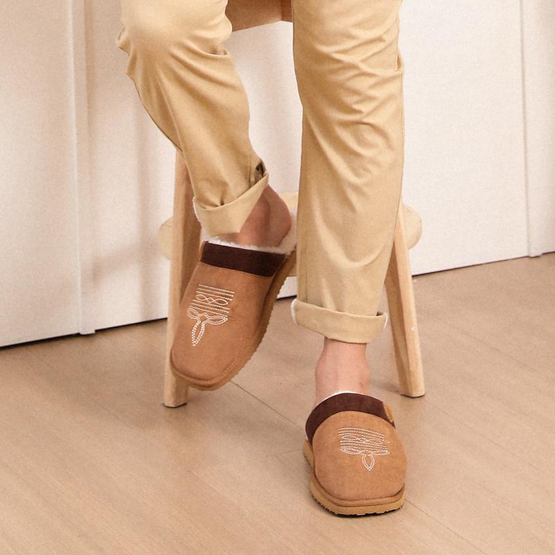 Unisex Cowboy-Style Fur Slippers